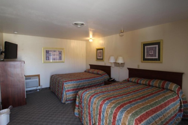 Trails End Motel Sheridan image 9